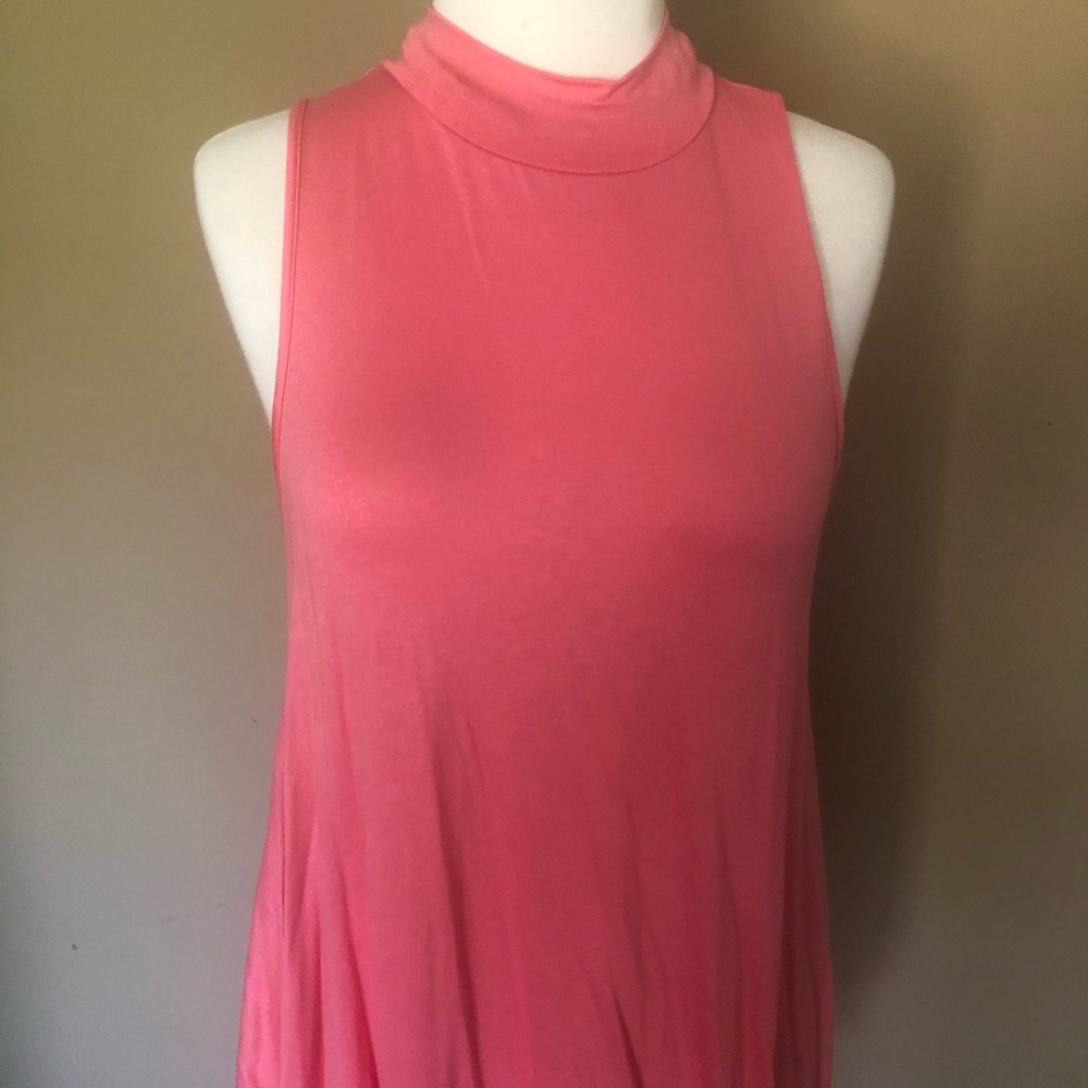 Swing Halter Top - Picture 4 of 9